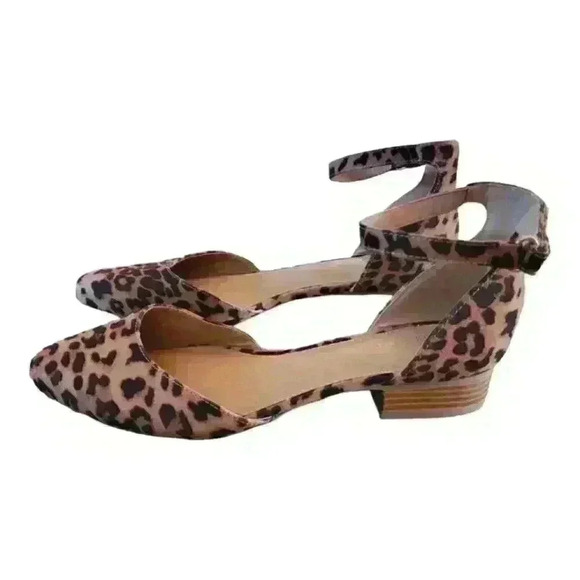 3/$30 Lane Bryant Cheetah Print Ankle Strap Block Heel Pointed Toe Flats - Picture 1 of 8